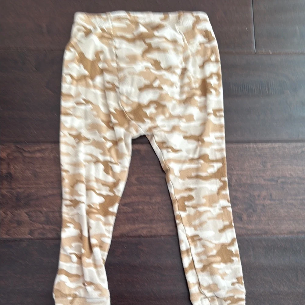 Baby GAP Gender Neutral Comfy Cozy Cotton Camo Print Pajamas!